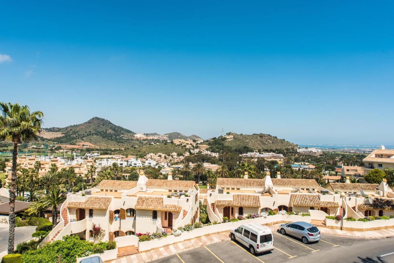 Luxurioese Und Grossraeumige Villa Mit Community Pool, Sicht Auf Das Mittelmeer Sowie Dem Mar Menor, La Manga Club Atamaría Exterior foto